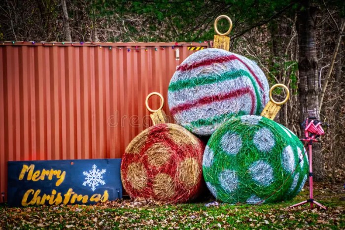 Christmas hay bale decoration